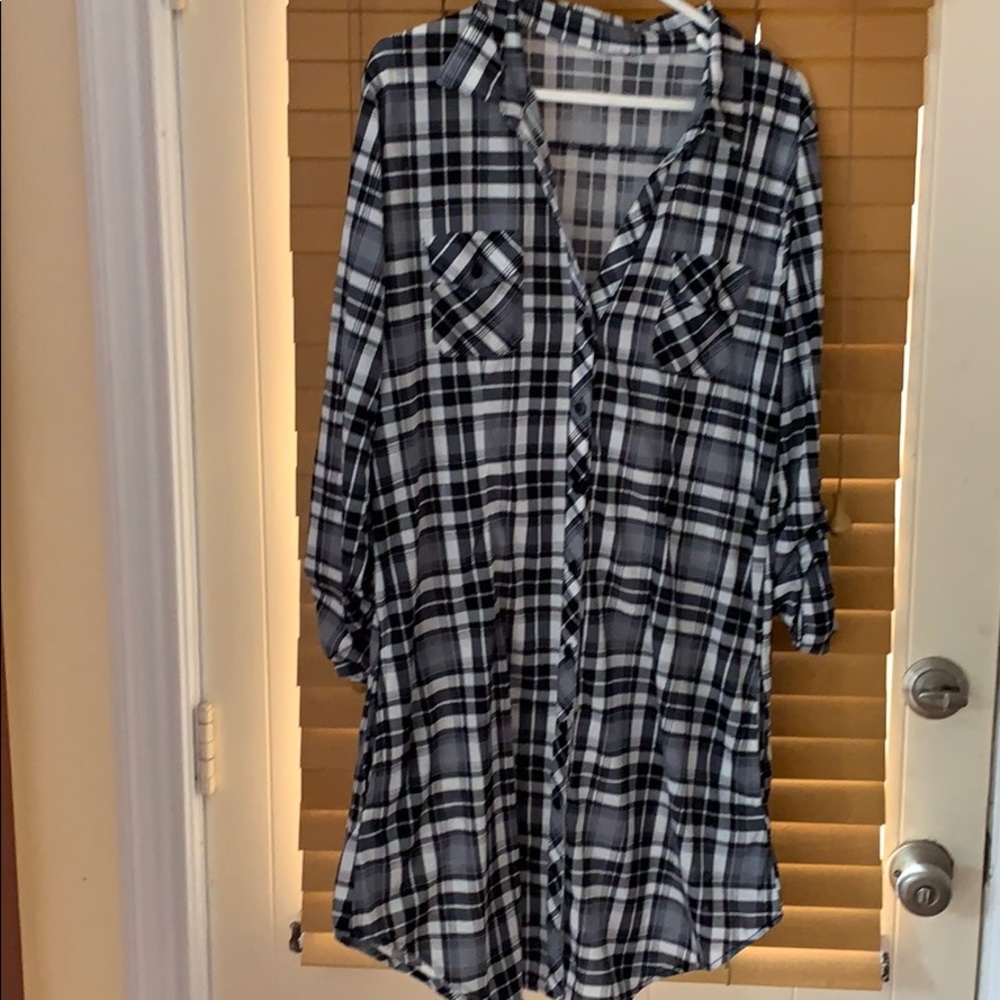 WHITE MARK BUTTON DOWN LONG SHIRT